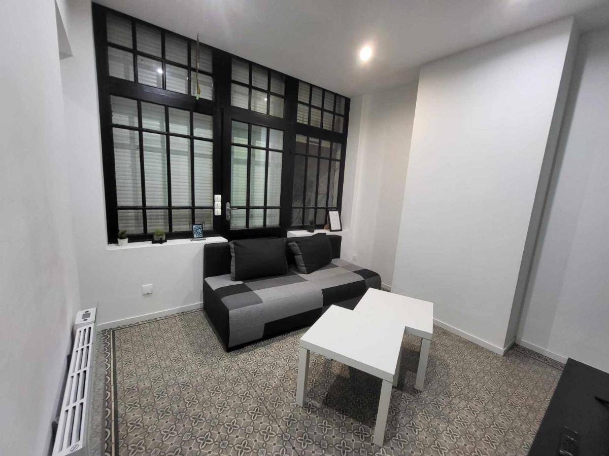 Appartement Place Du Canada 2 à Valenciennes Extérieur photo